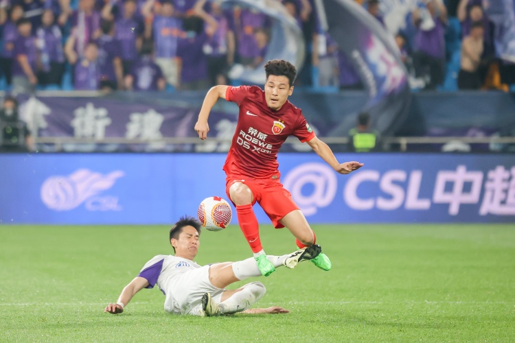 武磊符合蘇超參賽條件，但不可以把“有資格”和“有望”混為一談