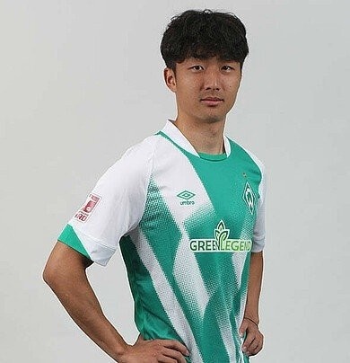 李賢成不應(yīng)為業(yè)余聯(lián)賽任務(wù)放棄職業(yè)聯(lián)賽，對自己成長不利