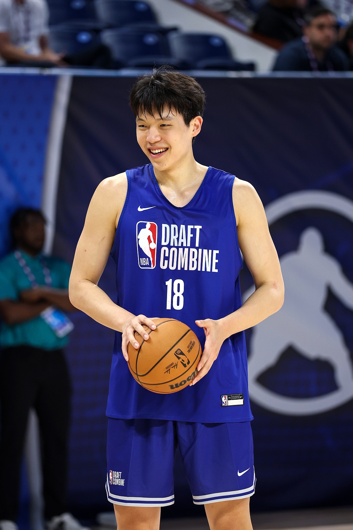 青島日報：無緣NBA選秀“小綠屋”意料之中，楊瀚森簽位基本確定