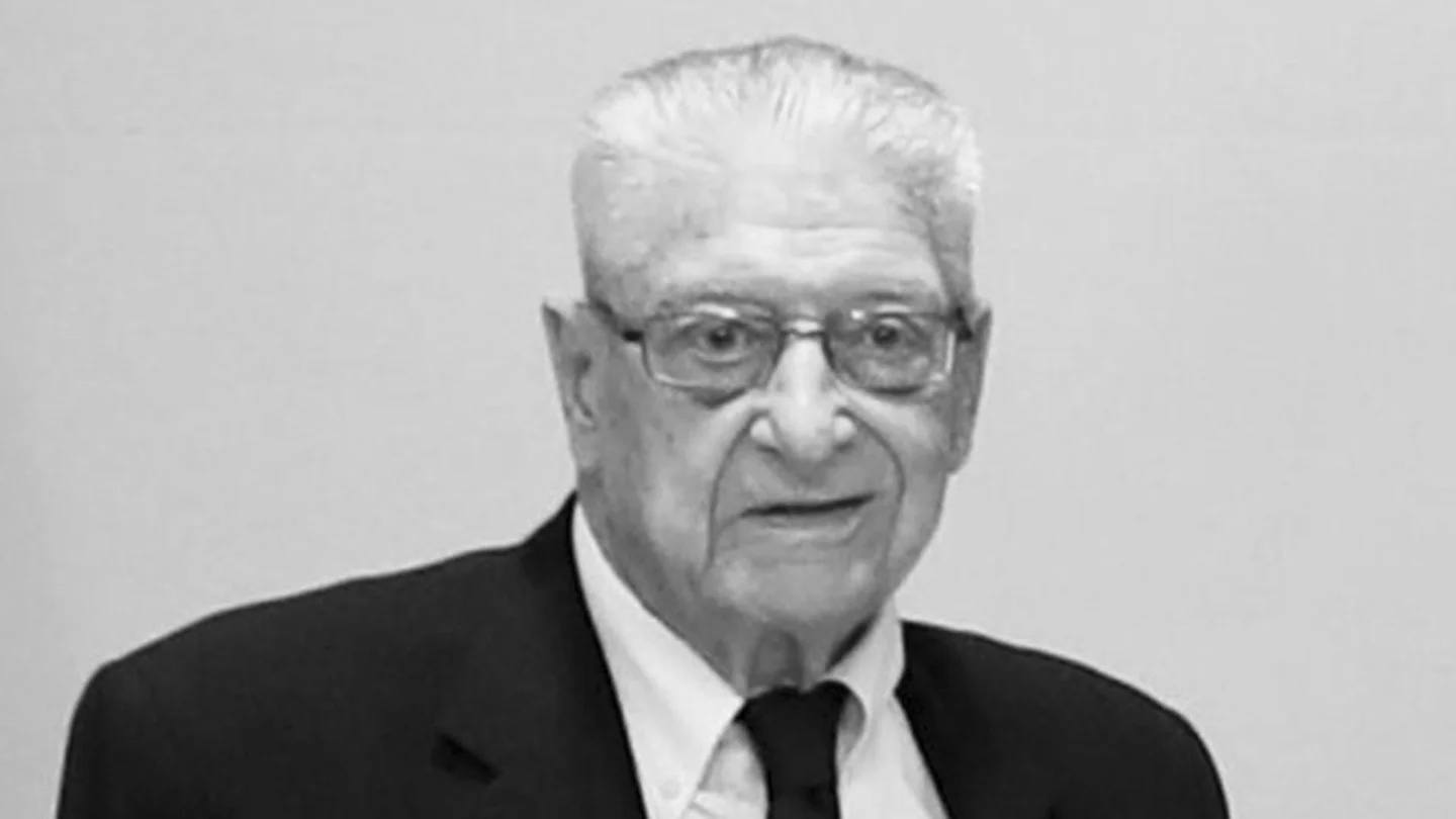 R.I.P.??皇馬官方：俱樂(lè)部1號(hào)會(huì)員涅托逝世，享年100歲