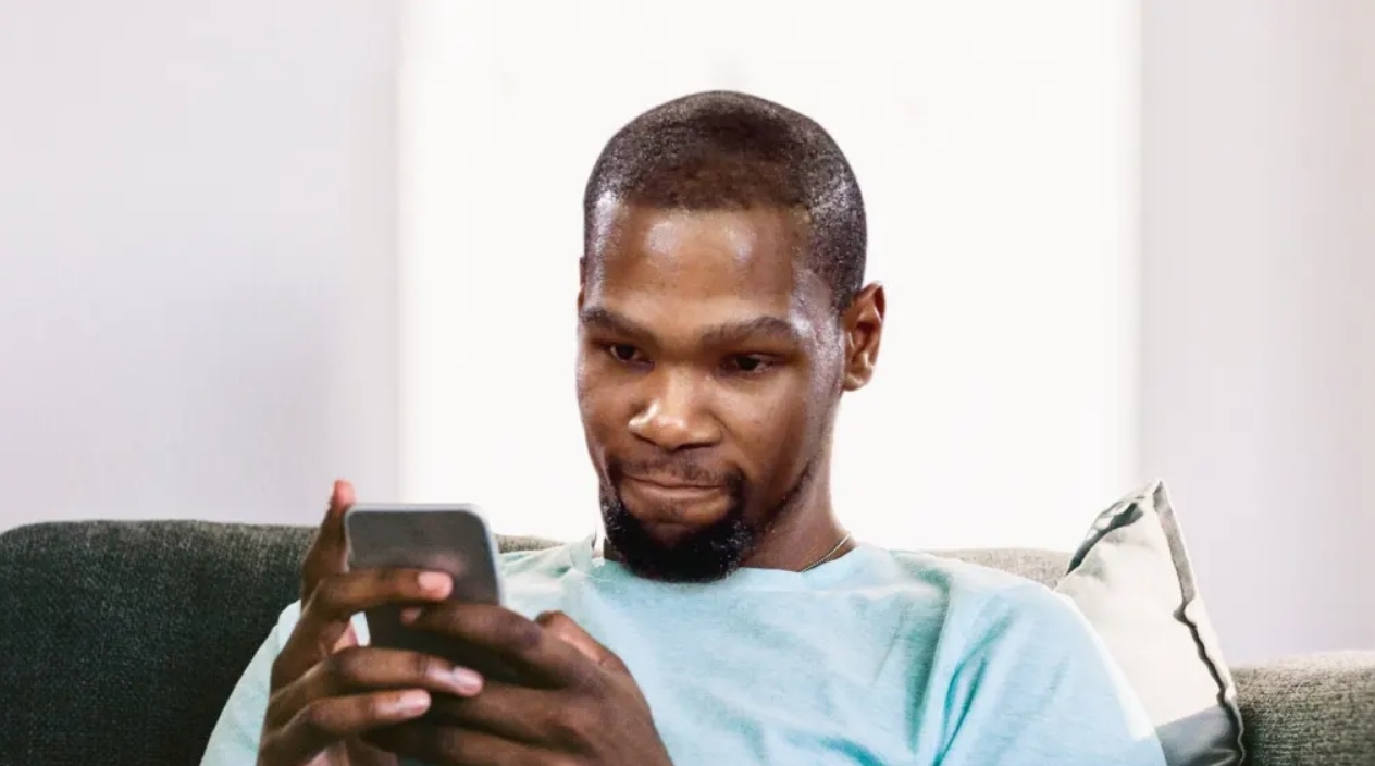 ??KD凌晨3點回罵老冤家Lil B：你曾經還算個人 而我仍是??
