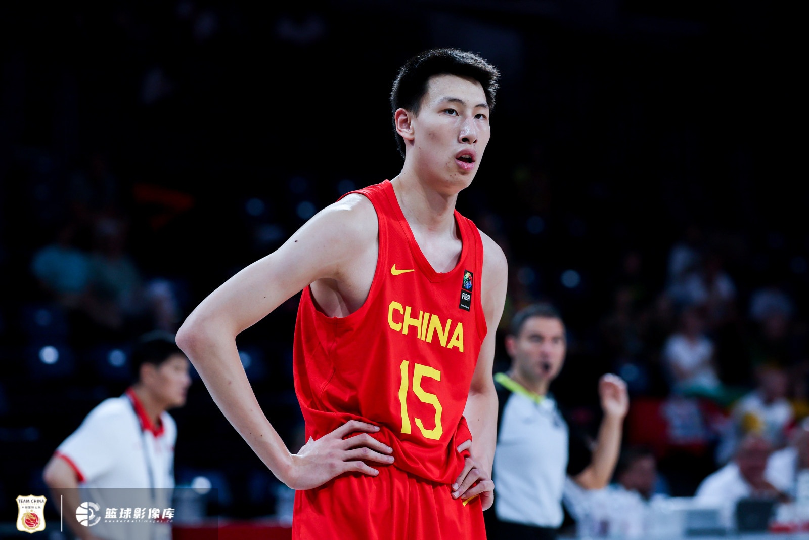 小組三戰(zhàn)籃板均輸！媒體人：U19鋒線卡位意識太差 靠斯楠苦苦支撐