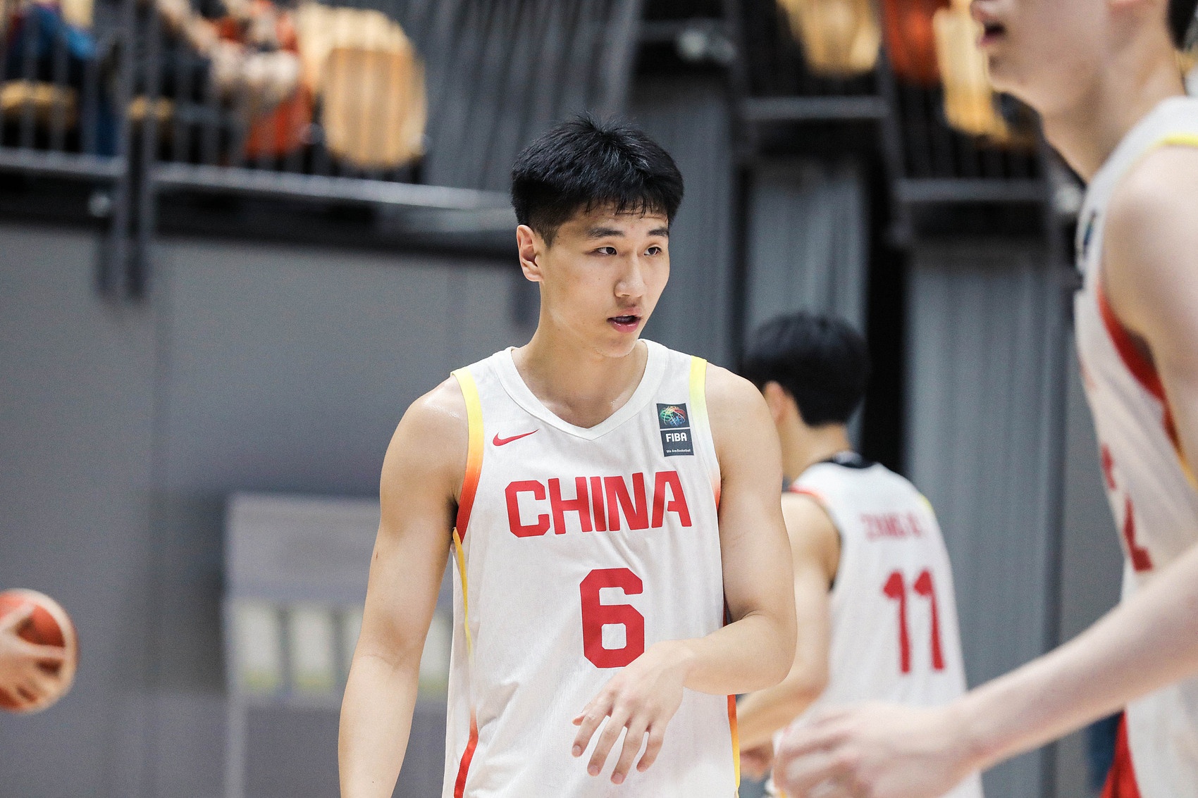 內外開花！崔新泉半場5中4貢獻9分 三分2中1