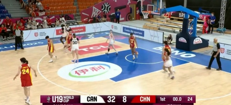 全面下風(fēng)！中國女籃U19首節(jié)8-32凈負(fù)加拿大隊(duì)24分 梁雅琦6分