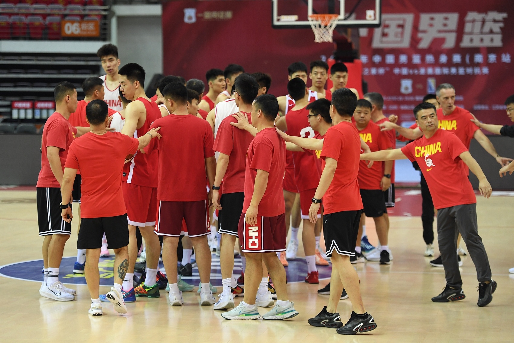 媒體人：中國(guó)男籃只要正常發(fā)揮 大概率戰(zhàn)勝新西蘭 挺進(jìn)亞洲杯決賽