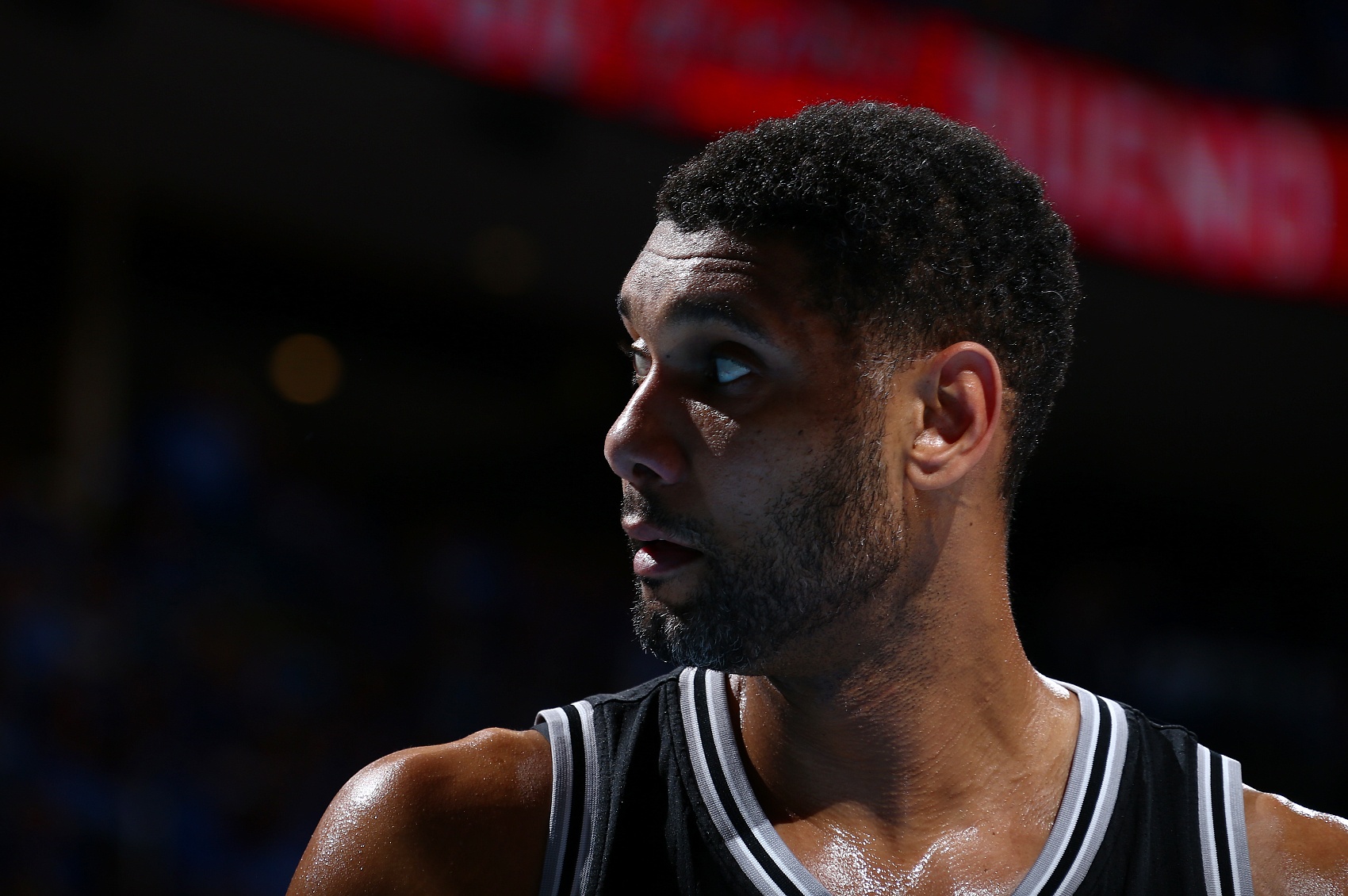格里芬談歡迎來到NBA時(shí)刻：首次和鄧肯交手 熱身時(shí)我看著他打板
