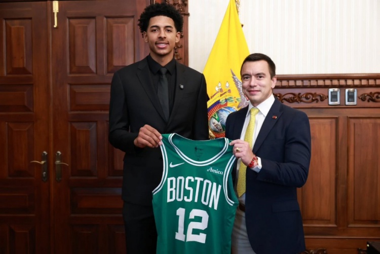 厄瓜多爾首位NBA球員！厄瓜多爾總統(tǒng)接見綠軍球員小RJ-路易斯