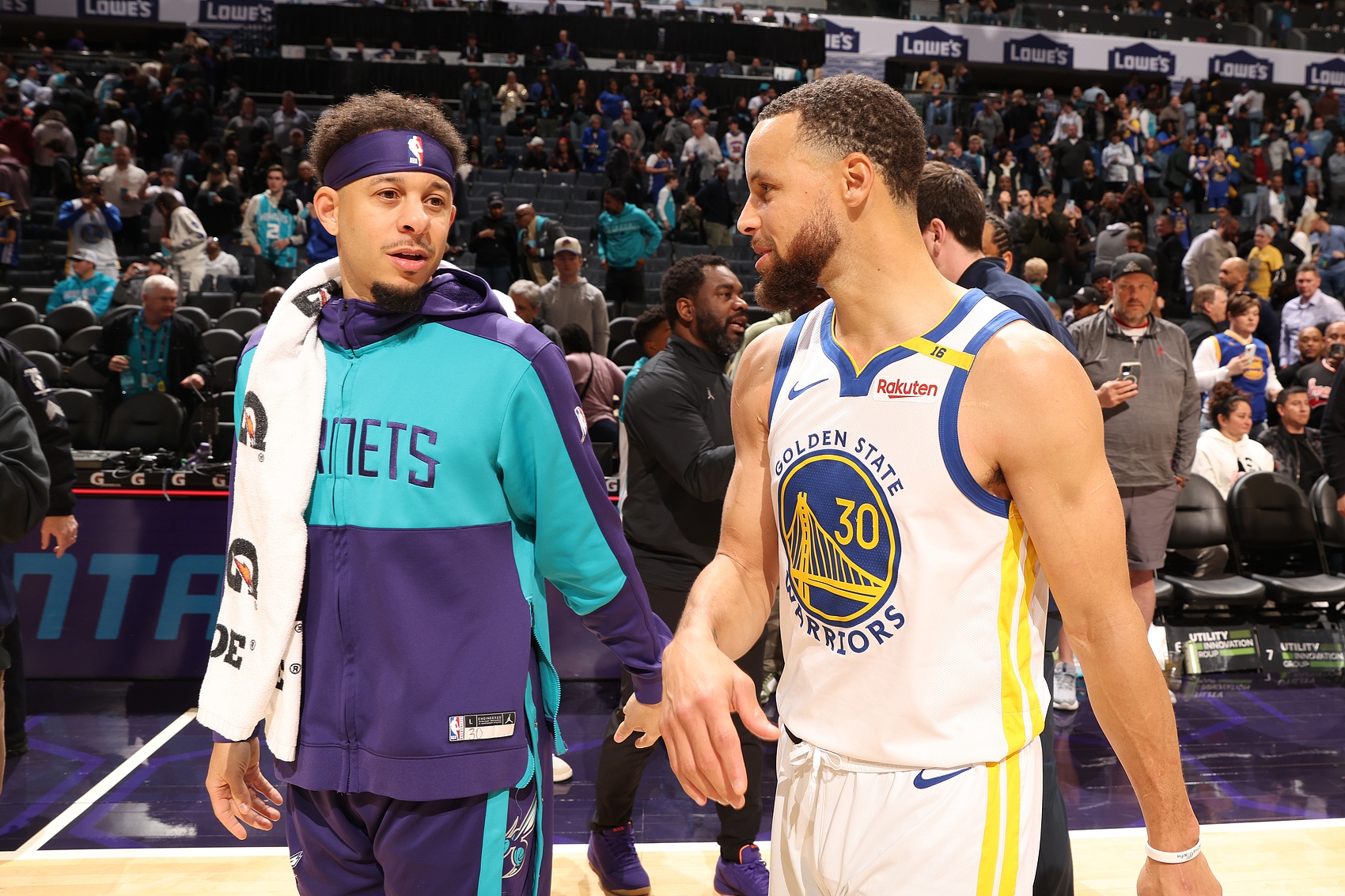 區(qū)區(qū)斯蒂芬??小庫(kù)里三分命中率是NBA歷史第7！他哥僅排第13