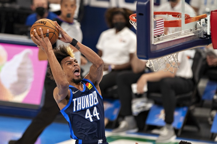 NBA生涯場均2分1.1板！Scotto：灰熊與小查理-布朗達成了簽約協(xié)議