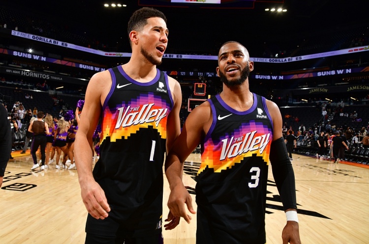 帕金斯：布克需要展現(xiàn)領導力 像保羅當年指導他那樣指導杰倫-格林